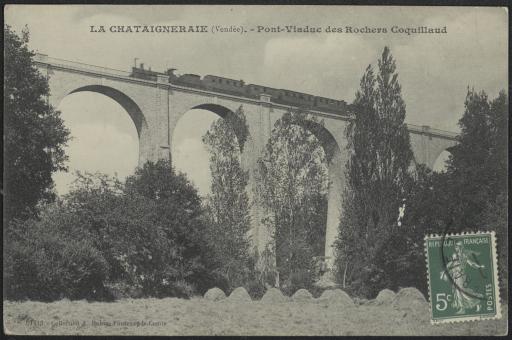 Le viaduc de Coquillaud (aussi orthographié Coquilleau) : avec le train passant sur le pont (vues 1-3), le village situé au pied (vues 6-7).